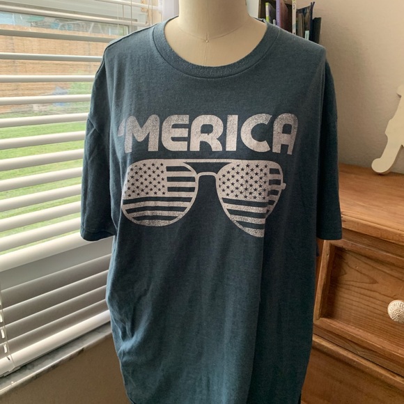 America t-shirt SZ XXL.    (D-4) - Picture 1 of 4